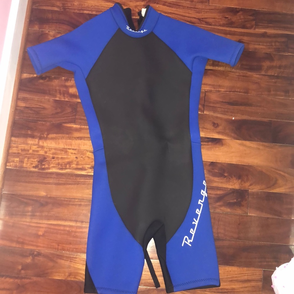 wetsuit